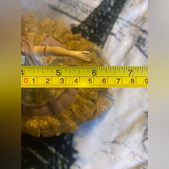 ON SALE 🤩 Vintage Porcelain Half Doll Pin Cushion - Picture 10 of 10